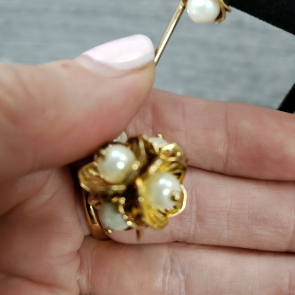 Henri Bendel Earrings - Picture 4 of 5